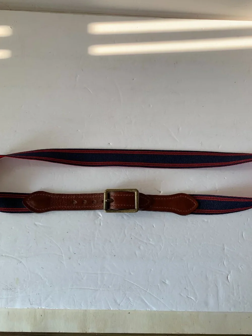 VINTAGE NAVY BLUE & RED ELASTIC STRETCH BELT – LEATHER TRIM – BRASS BUCKLE